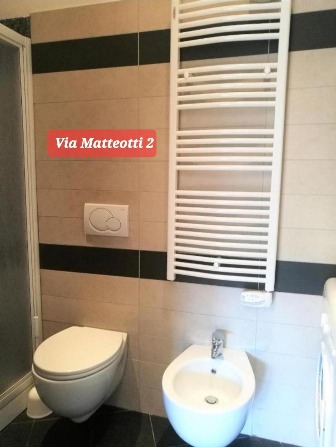 Via Matteotti & Via Carracci Apartments ボローニャ エクステリア 写真